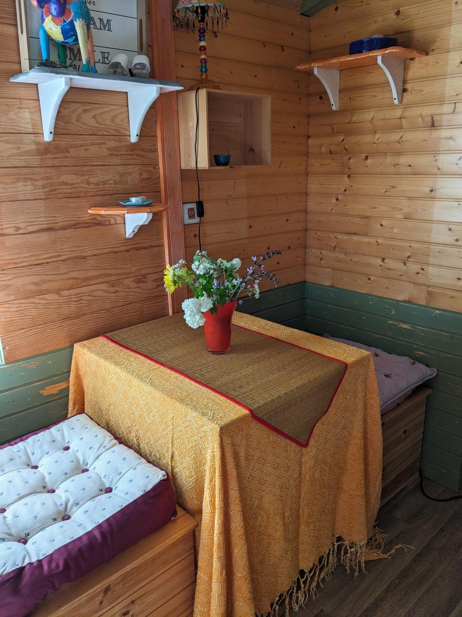 Graines De Nature - Ecolodges Insolites Saint-Eutrope-de-Born Exterior foto
