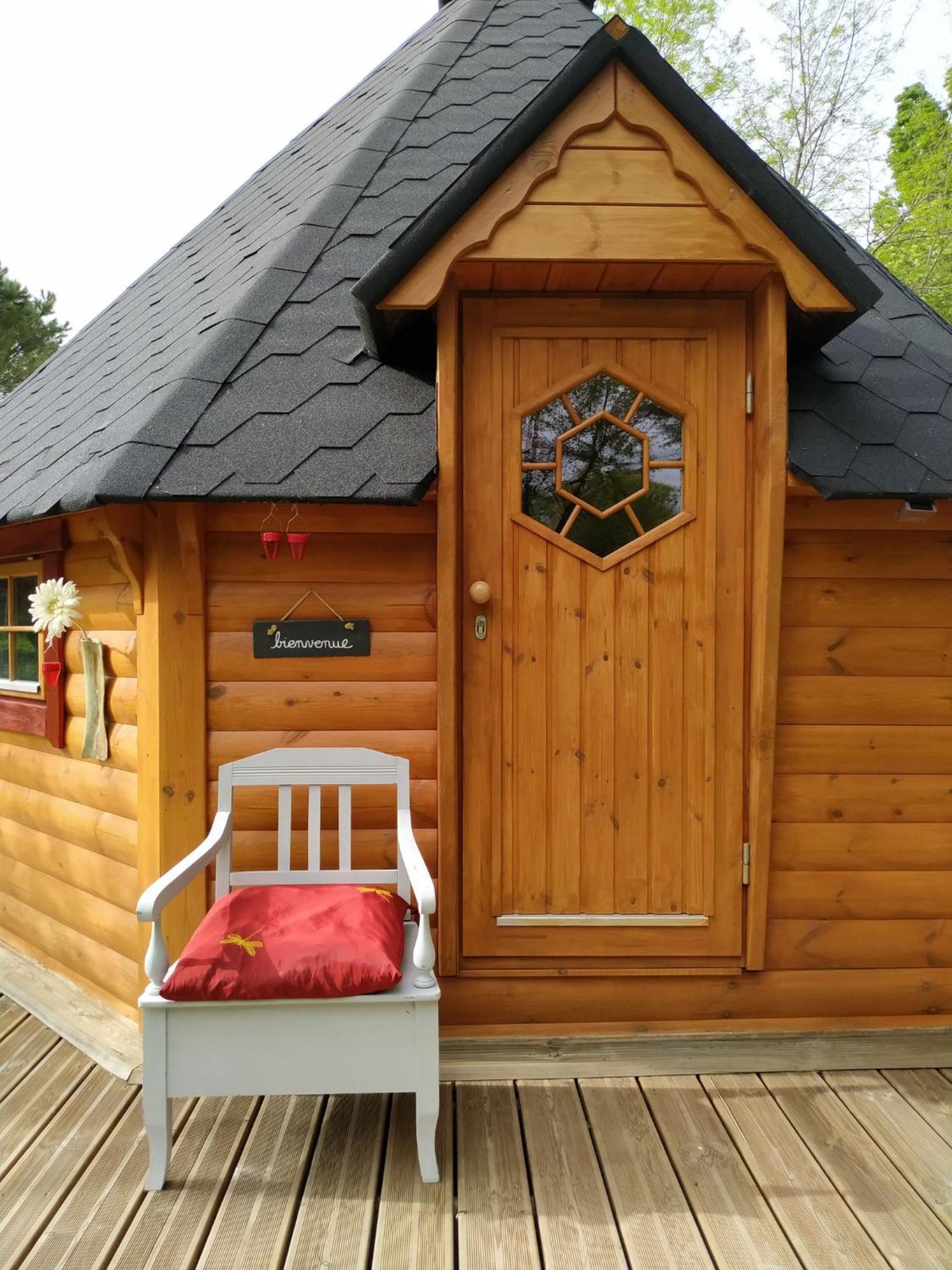 Graines De Nature - Ecolodges Insolites Saint-Eutrope-de-Born Exterior foto