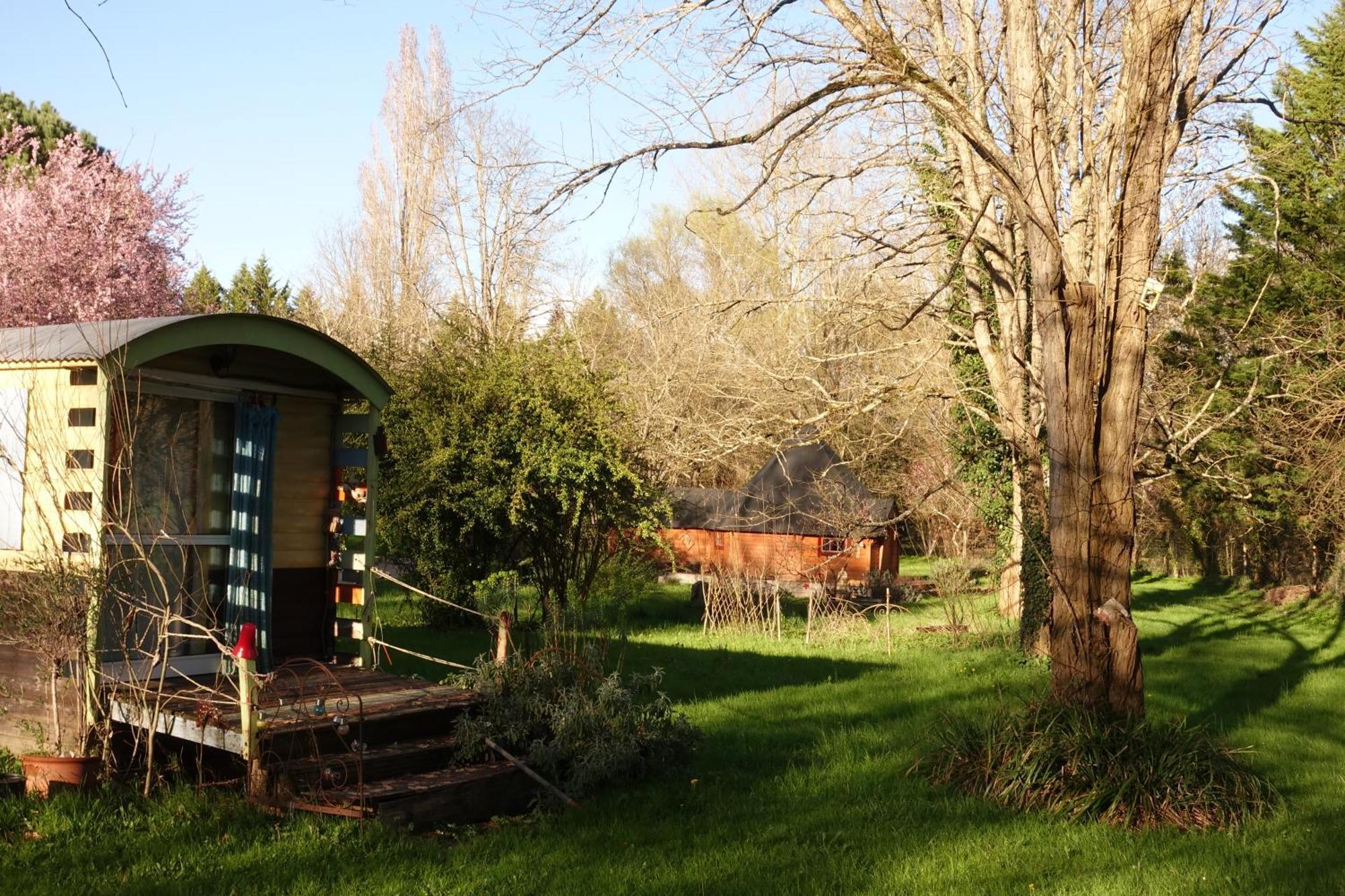 Graines De Nature - Ecolodges Insolites Saint-Eutrope-de-Born Exterior foto